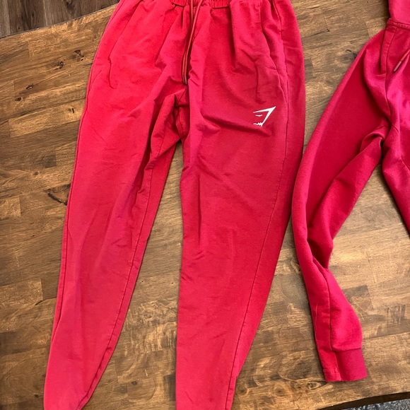 MENS SIZE SMALL GYMSHARK TRACKSUIT - Picture 3 of 4